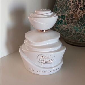 Kardashian Kollection Fleur Fatale Perfume - White